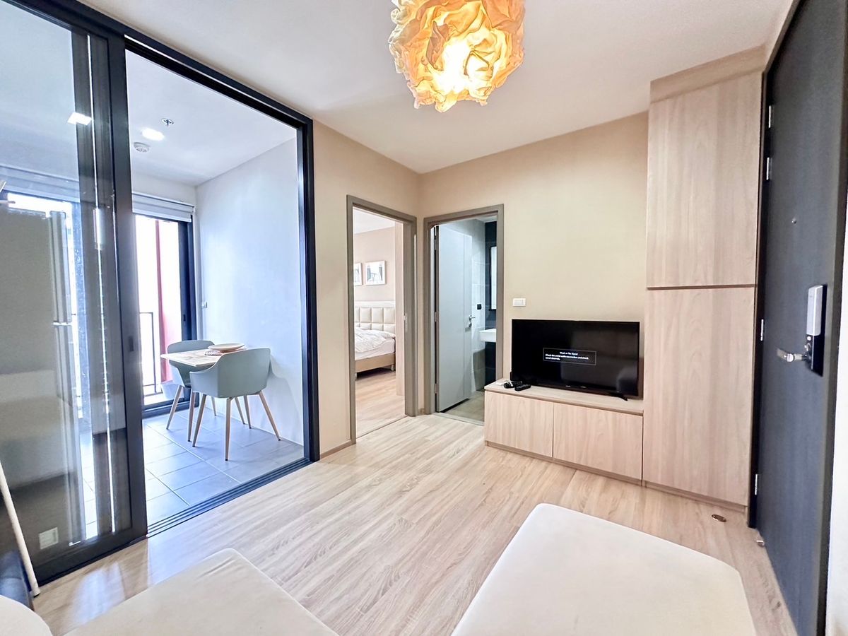 For RentCondoRama9, Petchburi, RCA : Rent The Base Garden Rama9