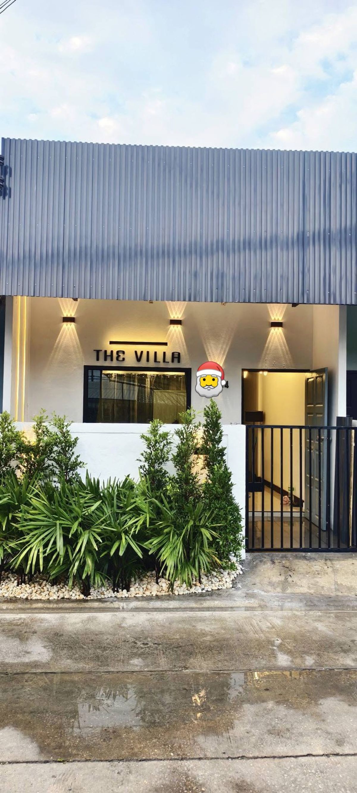 ให้เช่าบ้านปทุมธานี รังสิต ธรรมศาสตร์ : ✨ให้เช่าบ้านสไตล์ Modern Villa เพียง 5 นาทีถึง BTS คูคต ในราคาเพียง 12,900 บาท/เดือน‼️บ้านตกแต่งพร้อมอยู่ พื้นที่ครบครัน 2 ห้องนอน 1 ห้องน้ำ 1 ห้องนั่งเล่น 1 ห้องครัว พร้อมที่จอดรถหน้าบ้าน #เลี้ยงสัตว์ได้ #รับต่างชาต #จดทะเบียนได้