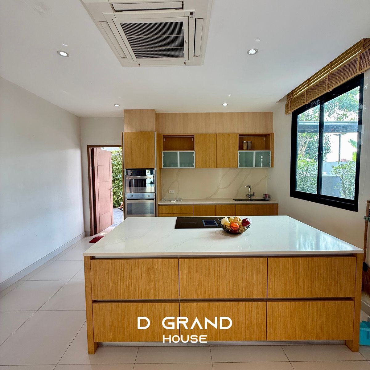 ขายบ้านนวมินทร์ รามอินทรา : ✨ บ้านหรูสไตล์ Nordic ทำเลรามอินทรา บนที่ดิน 500 ตร.วา พร้อมสระว่ายน้ำส่วนตัว ดีไซน์เรียบ เท่ อยู่สบาย เหมาะสำหรับคนที่มองหาบ้านหลังใหญ่ พื้นที่เยอะ พร้อมความเป็นส่วนตัว