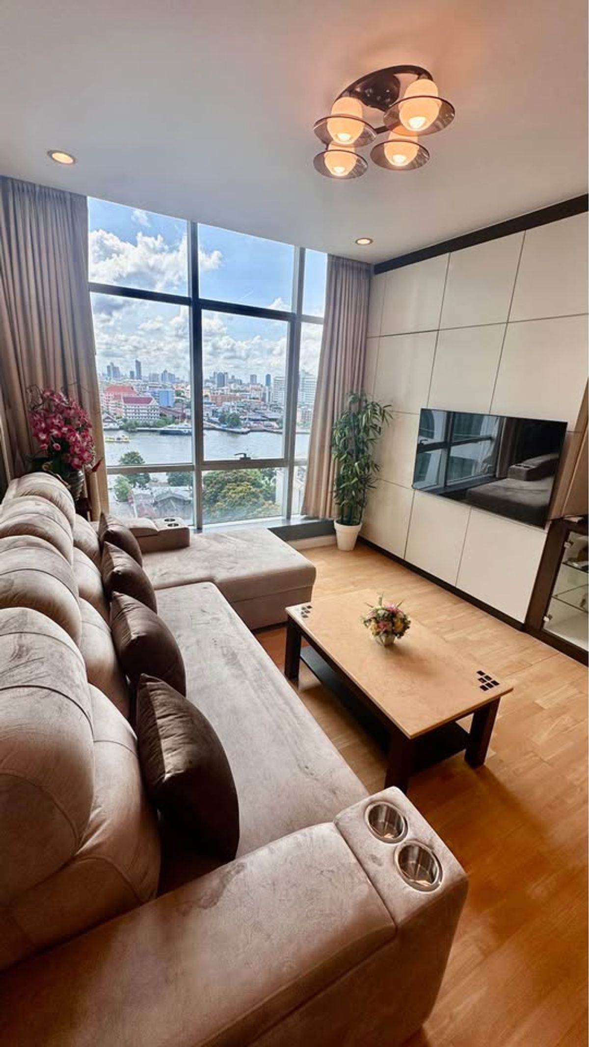 For RentCondoSathorn, Narathiwat : 2 bedroom condo for rent. Baan Sathorn-Chaophraya 🔥 Near BTS Krung Thonburi 🔥