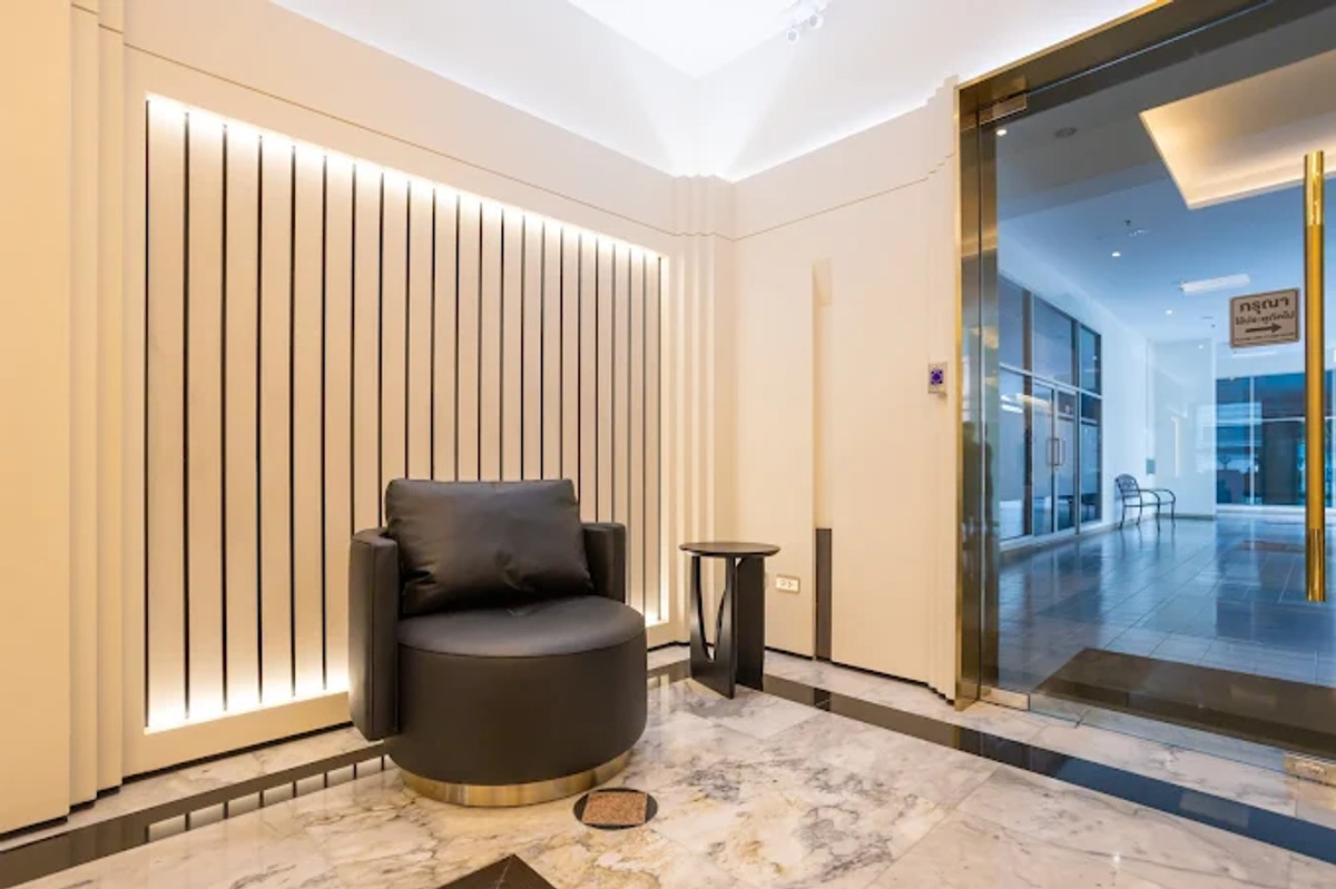 For RentCondoSathorn, Narathiwat : ✨ The room is ready to serve. Cute price, comfortable bag Hurry and reserve before missing an opportunity. 💯