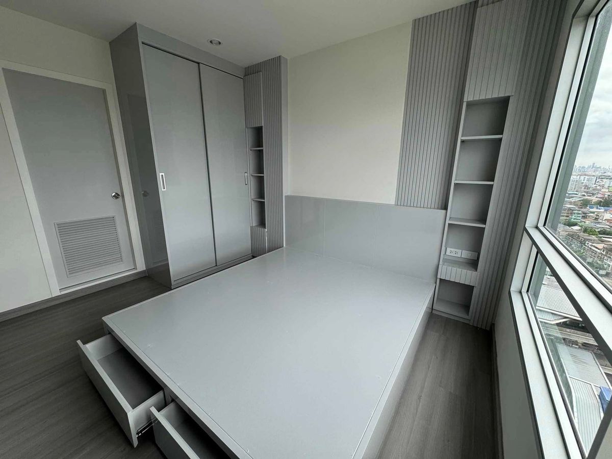 For SaleCondoPinklao, Charansanitwong : 🔥MRT flashlight 🔥2 Bedroom 2 bathrooms 2 Parking 🔥 Prestige sells Charan flashlight 🔥