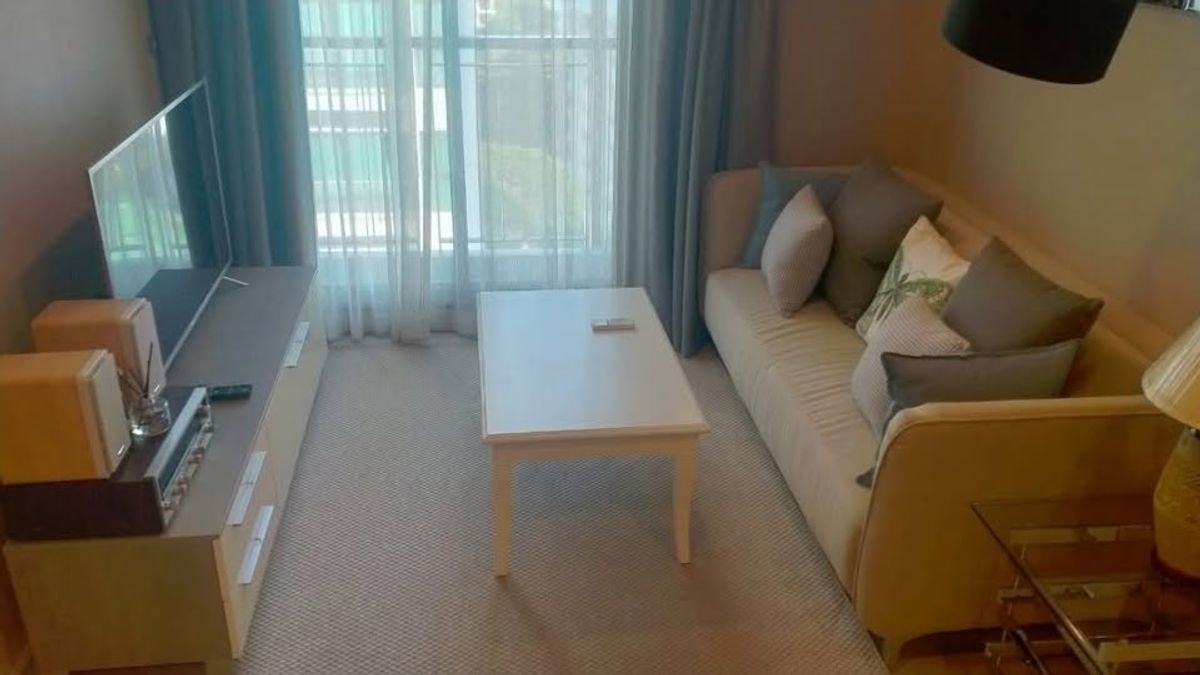 ให้เช่าคอนโดสุขุมวิท อโศก ทองหล่อ : 📢⭐FOR RENT>> Rhythm Sukhumvit 36 - 38 🚩ใกล้ BTS ทองหล่อ ชั้น 11 วิวสระว่ายน้ำ และวิวส่วนตัวด้านทิศตะวันออก ตกแต่งครบวงจร พร้อมตู้ในตัวและครัว มีรถ shuttle ไป BTS ทองหล่อ #LV-MO1858