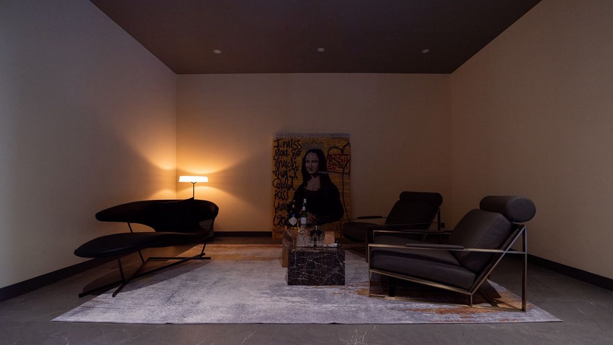 ขายบ้านวิภาวดี ดอนเมือง หลักสี่ : บ้านเดี่ยวหรู Cayla แบบ Pool Villa เจีย พูล เรสซิเดนซ์ 4 ชั้น พื้นที่ใช้สอย 734 ตร.ม. 4 ห้องนอน 5 ห้องน้ำ 4 ที่จอดรถ ตกแต่งครบพร้อมเฟอร์นิเจอร์และเครื่องใช้ไฟฟ้า พร้อมสระว่ายน้ำและลิฟต์ส่วนตัว ใกล้ รร.นานาชาติ Harrow และสนามบินดอนเมือง