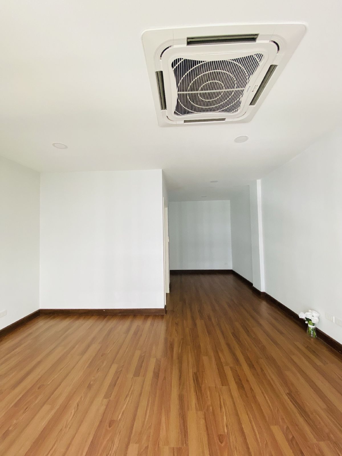 For SaleTownhomeBangna, Bearing, Lasalle : Sell ​​3.5 Townhome for sale, La Sal 24, Sukhumvit 105 | Near BTS 2 - Lifestyle - International School | Ready to be in potential location