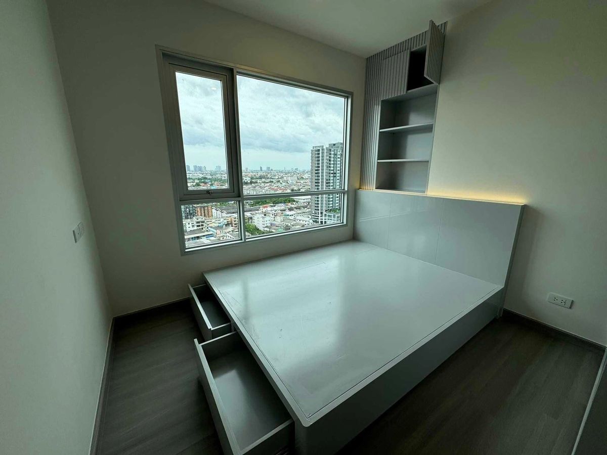 For SaleCondoPinklao, Charansanitwong : 🔥MRT flashlight 🔥2 Bedroom 2 bathrooms 2 Parking 🔥 Prestige sells Charan flashlight 🔥