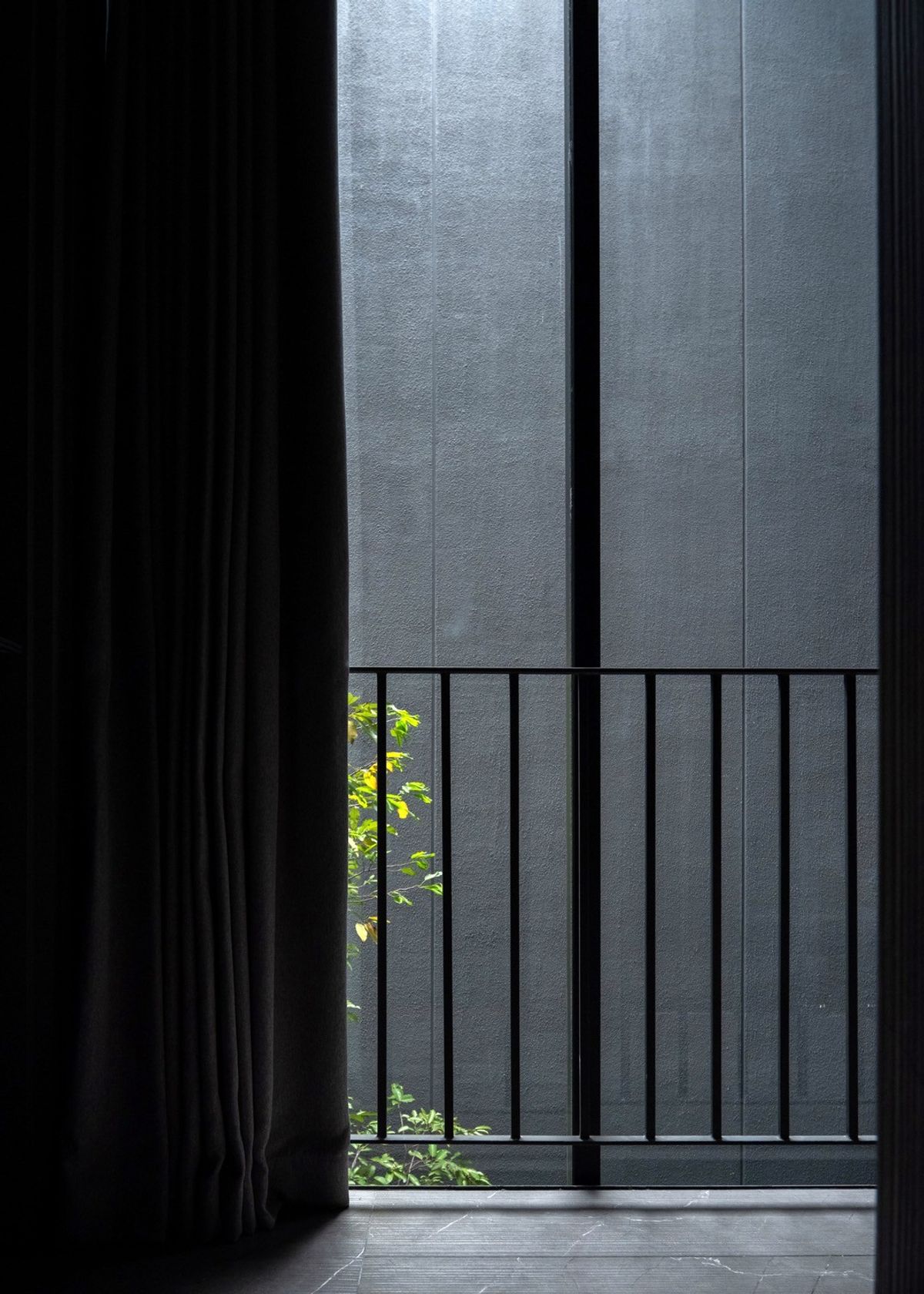 ขายบ้านวิภาวดี ดอนเมือง หลักสี่ : บ้านเดี่ยวหรู Cayla แบบ Pool Villa เจีย พูล เรสซิเดนซ์ 4 ชั้น พื้นที่ใช้สอย 734 ตร.ม. 4 ห้องนอน 5 ห้องน้ำ 4 ที่จอดรถ ตกแต่งครบพร้อมเฟอร์นิเจอร์และเครื่องใช้ไฟฟ้า พร้อมสระว่ายน้ำและลิฟต์ส่วนตัว ใกล้ รร.นานาชาติ Harrow และสนามบินดอนเมือง