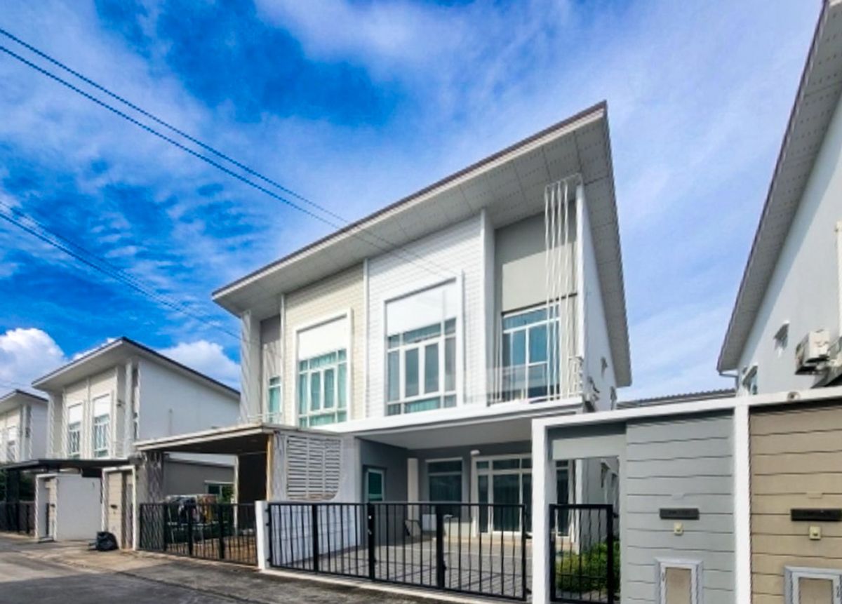 ขายทาวน์โฮมสมุทรปราการ สำโรง : NOK-022 ขายบ้านแฝด 2 ชั้น คิว ดิสทริค คาซ่า ซิตี้ กิ่งแก้ว-สุวรรณภูมิ 