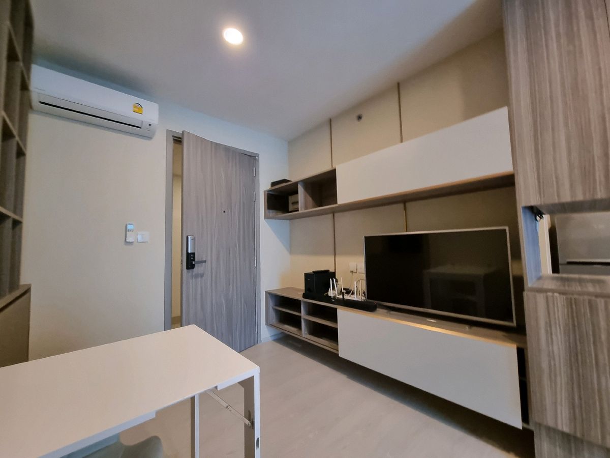 ให้เช่าคอนโดวิภาวดี ดอนเมือง หลักสี่ : ♥️♥️คอนโดใหม่ให้เช่า 1 นอน 1 ห้องทำงาน ติด BTS  “ ไนท์บริดจ์ พหลโยธิน อินเตอร์เชนจ์ “  เพียง  16,000 บาท  🥰🥰