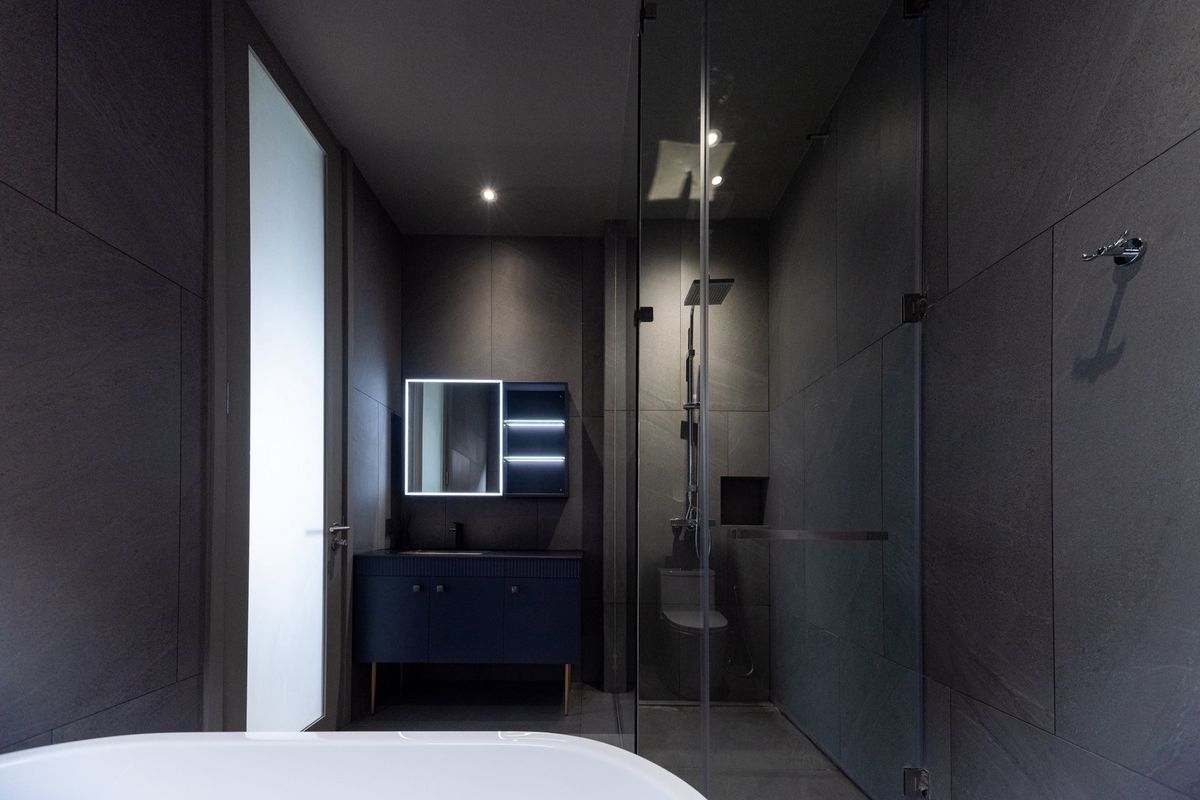 ขายบ้านวิภาวดี ดอนเมือง หลักสี่ : บ้านเดี่ยวหรู Cayla แบบ Pool Villa เจีย พูล เรสซิเดนซ์ 4 ชั้น พื้นที่ใช้สอย 734 ตร.ม. 4 ห้องนอน 5 ห้องน้ำ 4 ที่จอดรถ ตกแต่งครบพร้อมเฟอร์นิเจอร์และเครื่องใช้ไฟฟ้า พร้อมสระว่ายน้ำและลิฟต์ส่วนตัว ใกล้ รร.นานาชาติ Harrow และสนามบินดอนเมือง