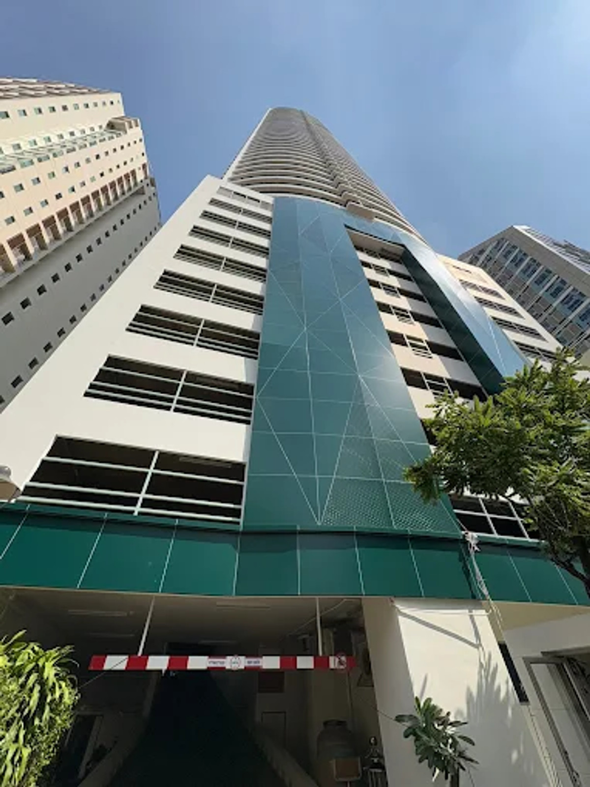 For RentCondoSathorn, Narathiwat : ✨ The room is ready to serve. Cute price, comfortable bag Hurry and reserve before missing an opportunity. 💯