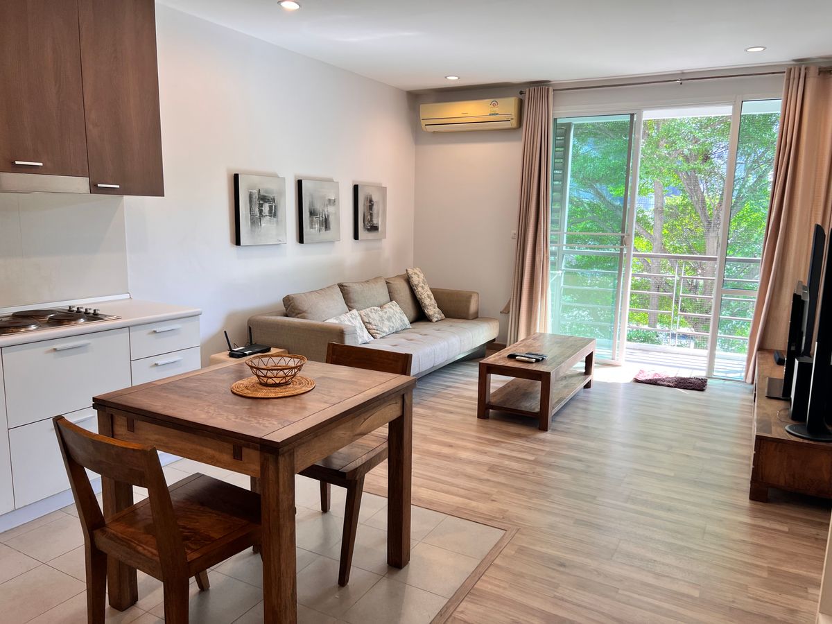 ให้เช่าคอนโดอ่อนนุช อุดมสุข :  Low Rise ห้องสวย homey 🌳 Sell 4 MB Rent 22,000/m
