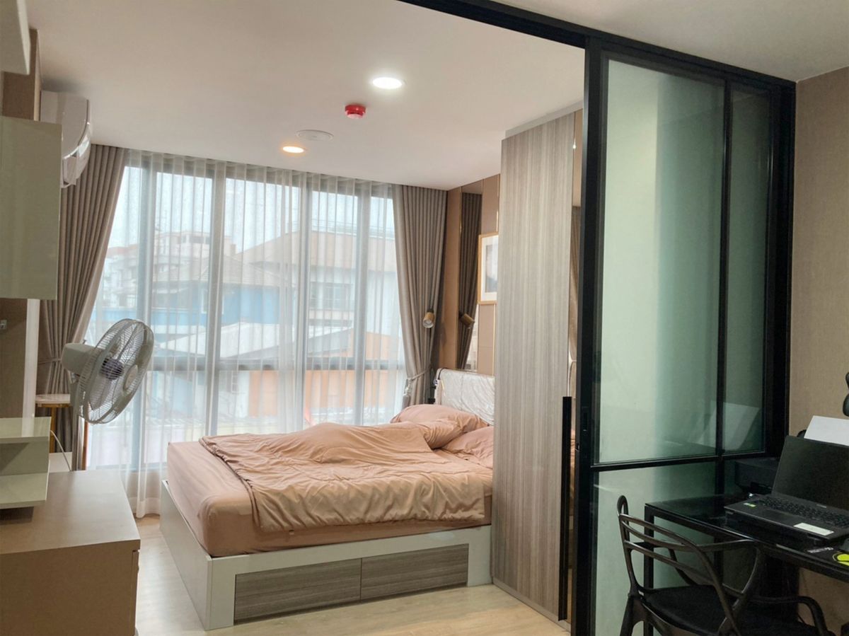 For RentCondoSathorn, Narathiwat : ⭐FOR RENT & GT; & GT; The Cube Urban Sathorn Chan & GT; ✨📢 Near the 4th floor of the Southeast Terrace The sun is not very hot.  The interior is fully decorated with furniture #LV-MO1855