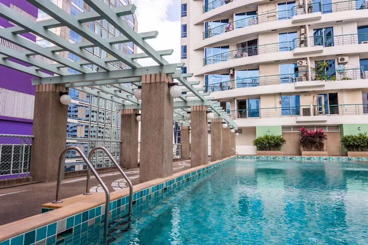 For RentCondoSathorn, Narathiwat : ✨ The room is ready to serve. Cute price, comfortable bag Hurry and reserve before missing an opportunity. 💯