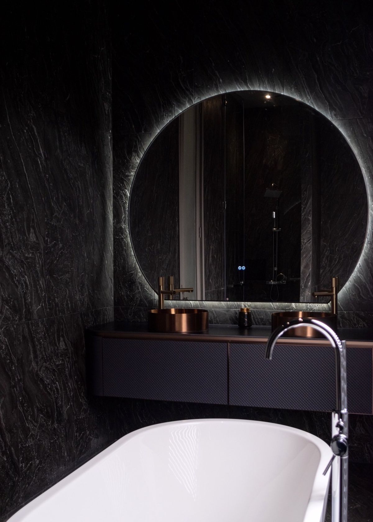 ขายบ้านวิภาวดี ดอนเมือง หลักสี่ : บ้านเดี่ยวหรู Cayla แบบ Pool Villa เจีย พูล เรสซิเดนซ์ 4 ชั้น พื้นที่ใช้สอย 734 ตร.ม. 4 ห้องนอน 5 ห้องน้ำ 4 ที่จอดรถ ตกแต่งครบพร้อมเฟอร์นิเจอร์และเครื่องใช้ไฟฟ้า พร้อมสระว่ายน้ำและลิฟต์ส่วนตัว ใกล้ รร.นานาชาติ Harrow และสนามบินดอนเมือง