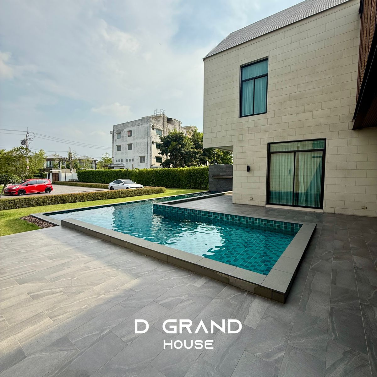 ขายบ้านนวมินทร์ รามอินทรา : ✨ บ้านหรูสไตล์ Nordic ทำเลรามอินทรา บนที่ดิน 500 ตร.วา พร้อมสระว่ายน้ำส่วนตัว ดีไซน์เรียบ เท่ อยู่สบาย เหมาะสำหรับคนที่มองหาบ้านหลังใหญ่ พื้นที่เยอะ พร้อมความเป็นส่วนตัว