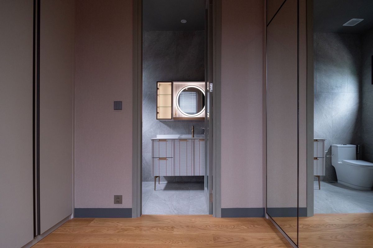 ขายบ้านวิภาวดี ดอนเมือง หลักสี่ : บ้านเดี่ยวหรู Cayla แบบ Pool Villa เจีย พูล เรสซิเดนซ์ 4 ชั้น พื้นที่ใช้สอย 734 ตร.ม. 4 ห้องนอน 5 ห้องน้ำ 4 ที่จอดรถ ตกแต่งครบพร้อมเฟอร์นิเจอร์และเครื่องใช้ไฟฟ้า พร้อมสระว่ายน้ำและลิฟต์ส่วนตัว ใกล้ รร.นานาชาติ Harrow และสนามบินดอนเมือง