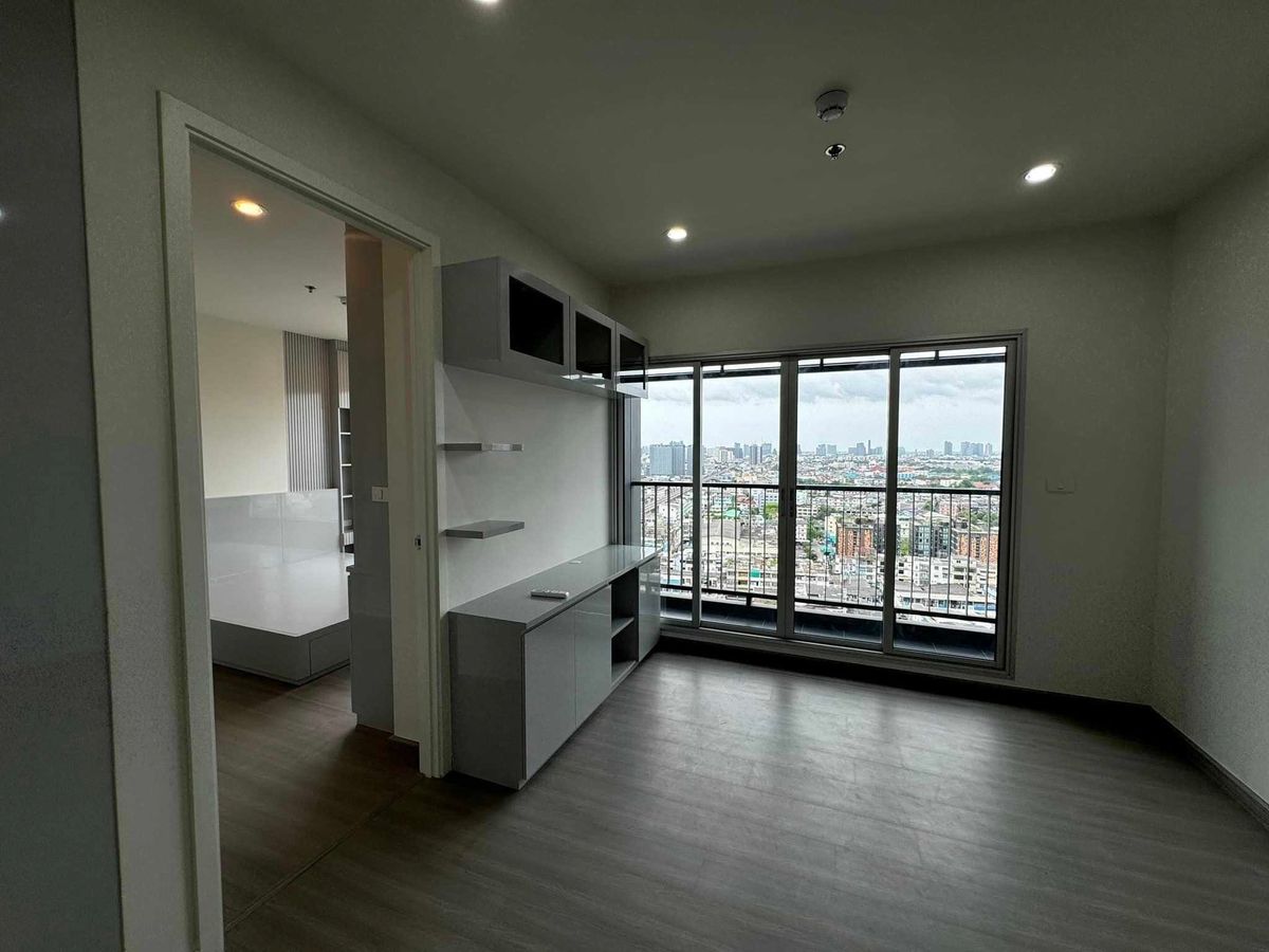 For SaleCondoPinklao, Charansanitwong : 🔥MRT flashlight 🔥2 Bedroom 2 bathrooms 2 Parking 🔥 Prestige sells Charan flashlight 🔥