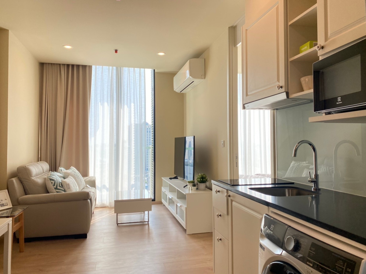 For RentCondoSukhumvit, Asoke, Thonglor : ✨ GT15842 | Condo Noble Recole Sukhumvit 19, convenient travel, near BTS, shuttle available, fully furnished. Ready to move in immediately