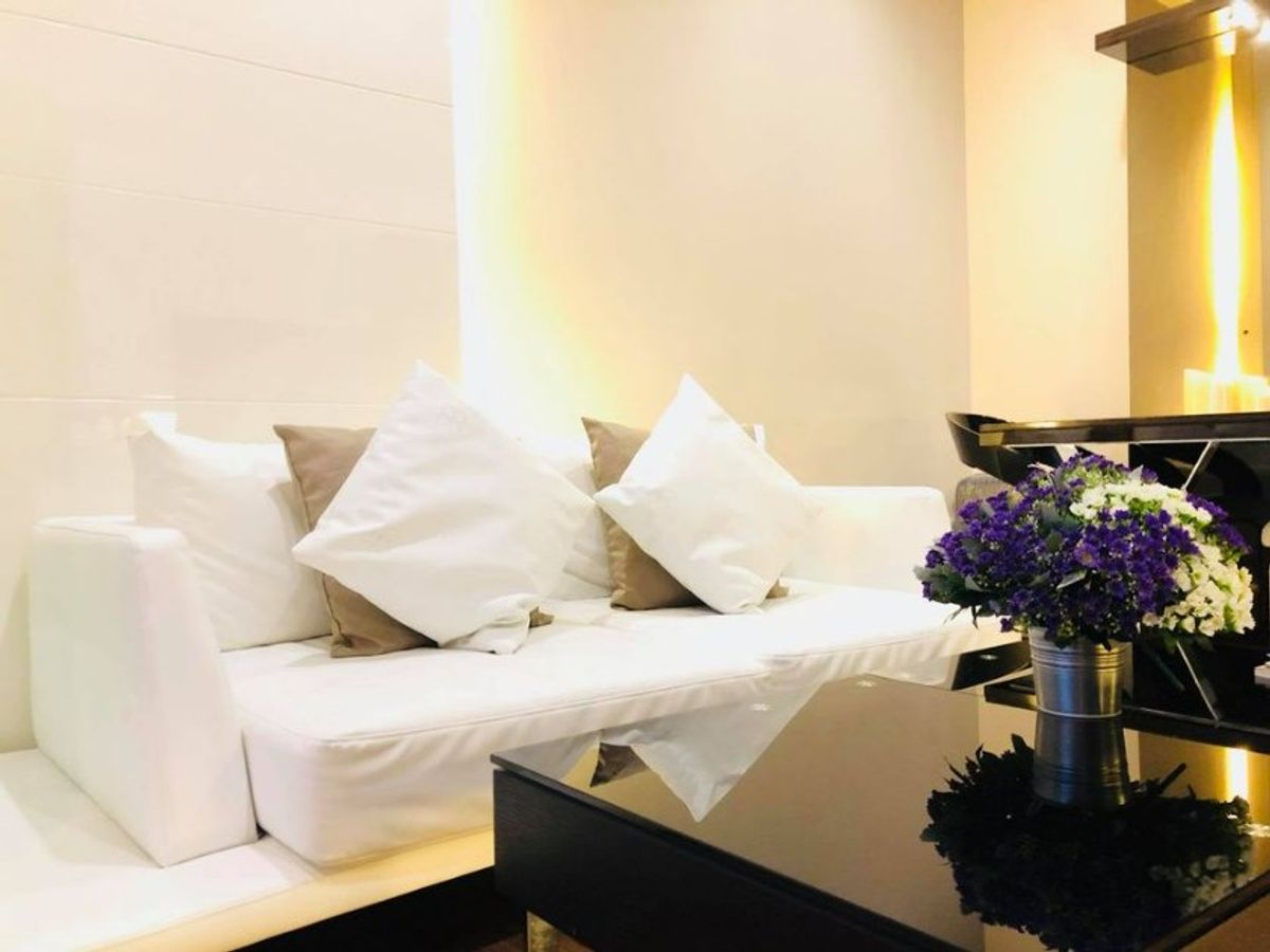 ให้เช่าคอนโดรัชดา ห้วยขวาง : !! ห้องสวย ให้เช่าคอนโด Ivy Ampio ใกล้ MRT ศูนย์วัฒนธรรม