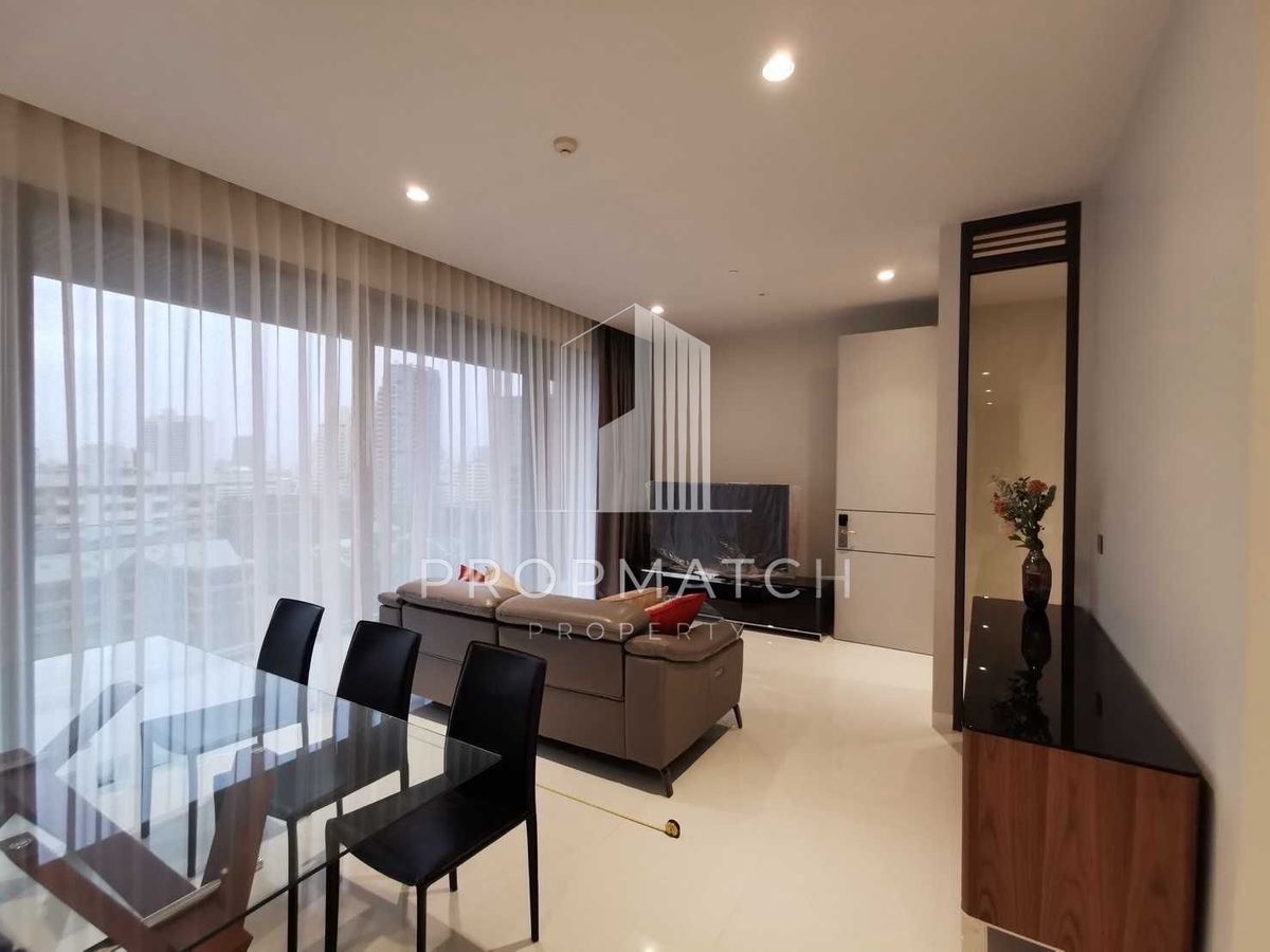 For RentCondoSukhumvit, Asoke, Thonglor : Vittorio Sukhumvit 39 Size Room is available. Size. This size is hard to find. Hurry.