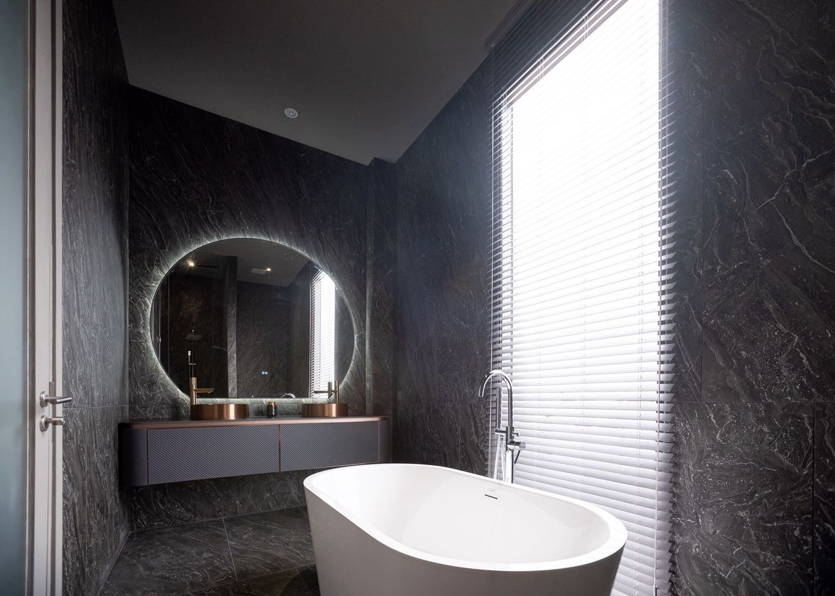 ขายบ้านวิภาวดี ดอนเมือง หลักสี่ : บ้านเดี่ยวหรู Cayla แบบ Pool Villa เจีย พูล เรสซิเดนซ์ 4 ชั้น พื้นที่ใช้สอย 734 ตร.ม. 4 ห้องนอน 5 ห้องน้ำ 4 ที่จอดรถ ตกแต่งครบพร้อมเฟอร์นิเจอร์และเครื่องใช้ไฟฟ้า พร้อมสระว่ายน้ำและลิฟต์ส่วนตัว ใกล้ รร.นานาชาติ Harrow และสนามบินดอนเมือง