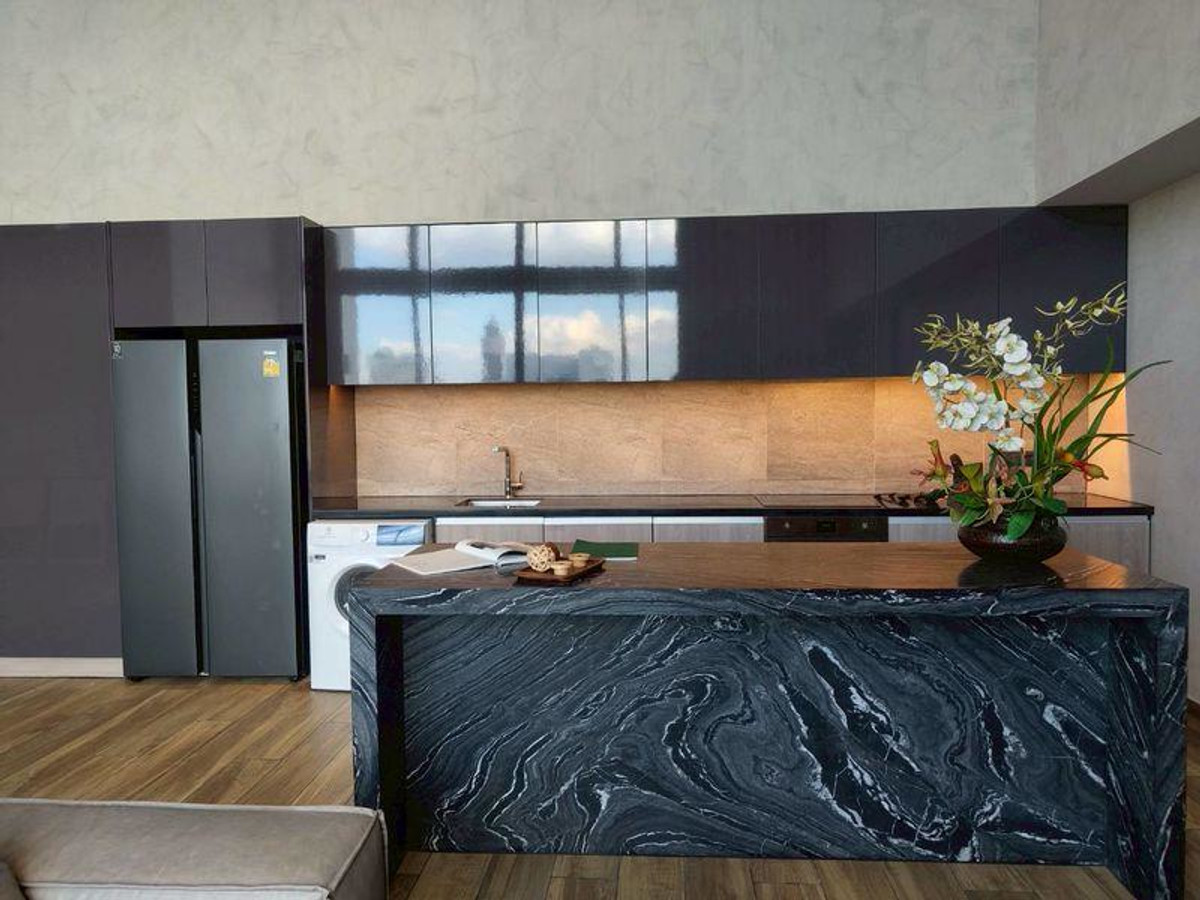 ให้เช่าคอนโดสุขุมวิท อโศก ทองหล่อ : ✨ GT15786 | คอนโด The Lofts Asoke เดินทางสะดวก ใกล้รถไฟฟ้าบีทีเอส มีรถรับส่ง เฟอร์นิเจอร์ครบ พร้อมอยู่ทันที