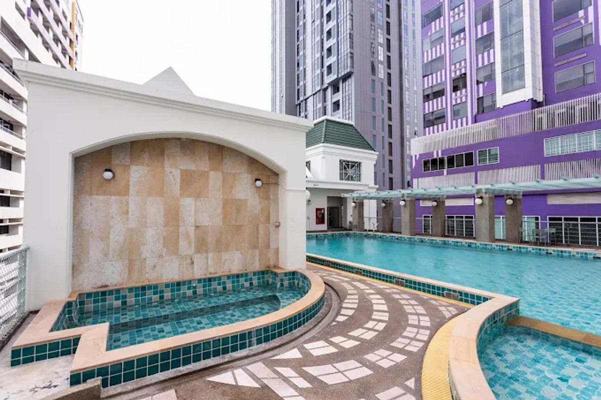 For RentCondoSathorn, Narathiwat : ✨ The room is ready to serve. Cute price, comfortable bag Hurry and reserve before missing an opportunity. 💯