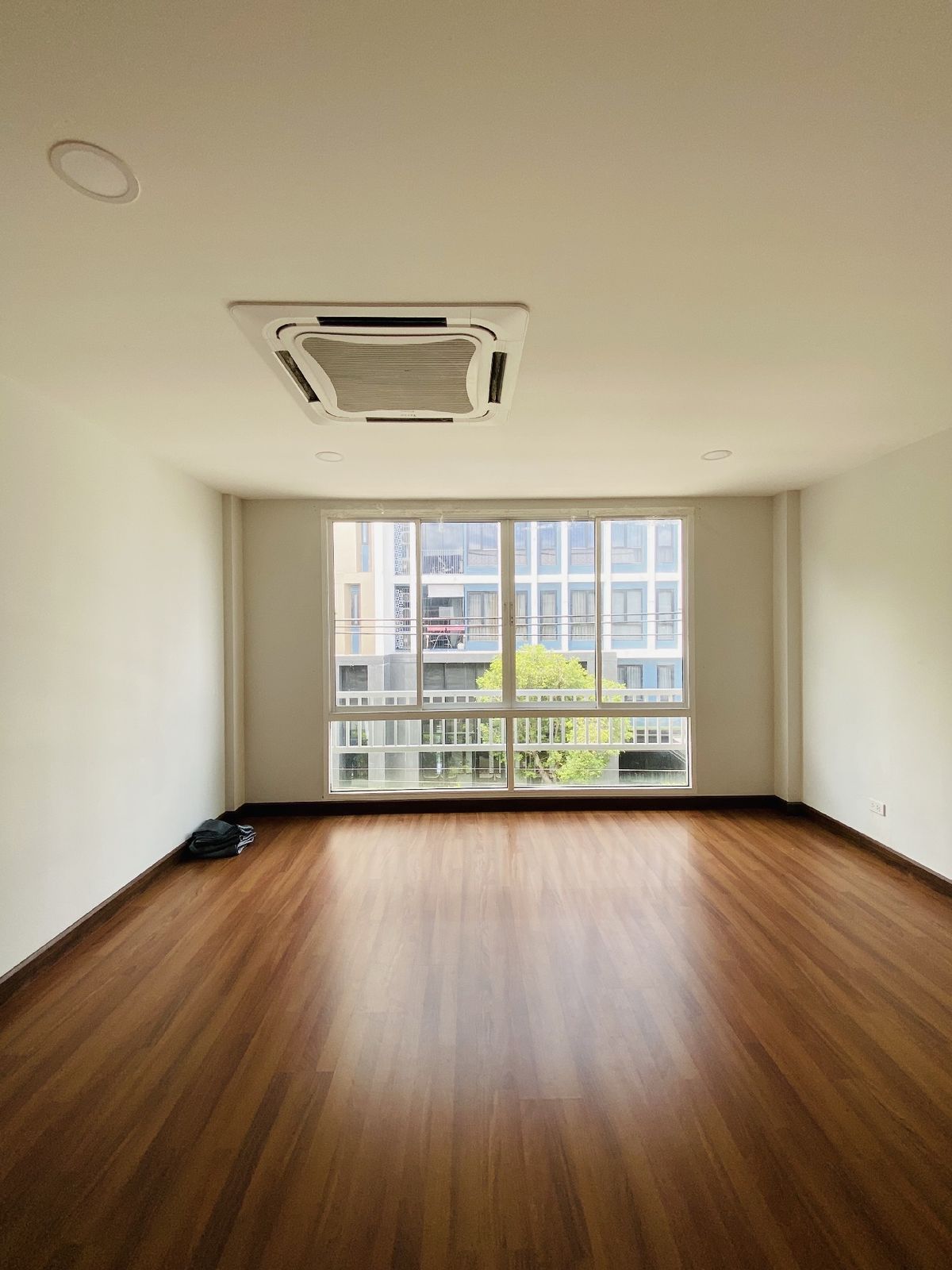 For SaleTownhomeBangna, Bearing, Lasalle : Sell ​​3.5 Townhome for sale, La Sal 24, Sukhumvit 105 | Near BTS 2 - Lifestyle - International School | Ready to be in potential location