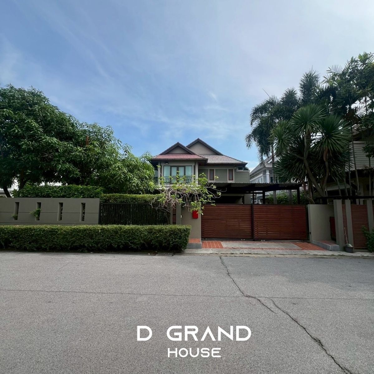 ให้เช่าบ้านเกษตร นวมินทร์ ลาดปลาเค้า : For Rent: บ้านหรูหลังใหญ่ พร้อมสระว่ายน้ำ ใจกลาง เกษตร-นวมินทร์ โครงการ "อารียา สวนา 1" 🏡✨