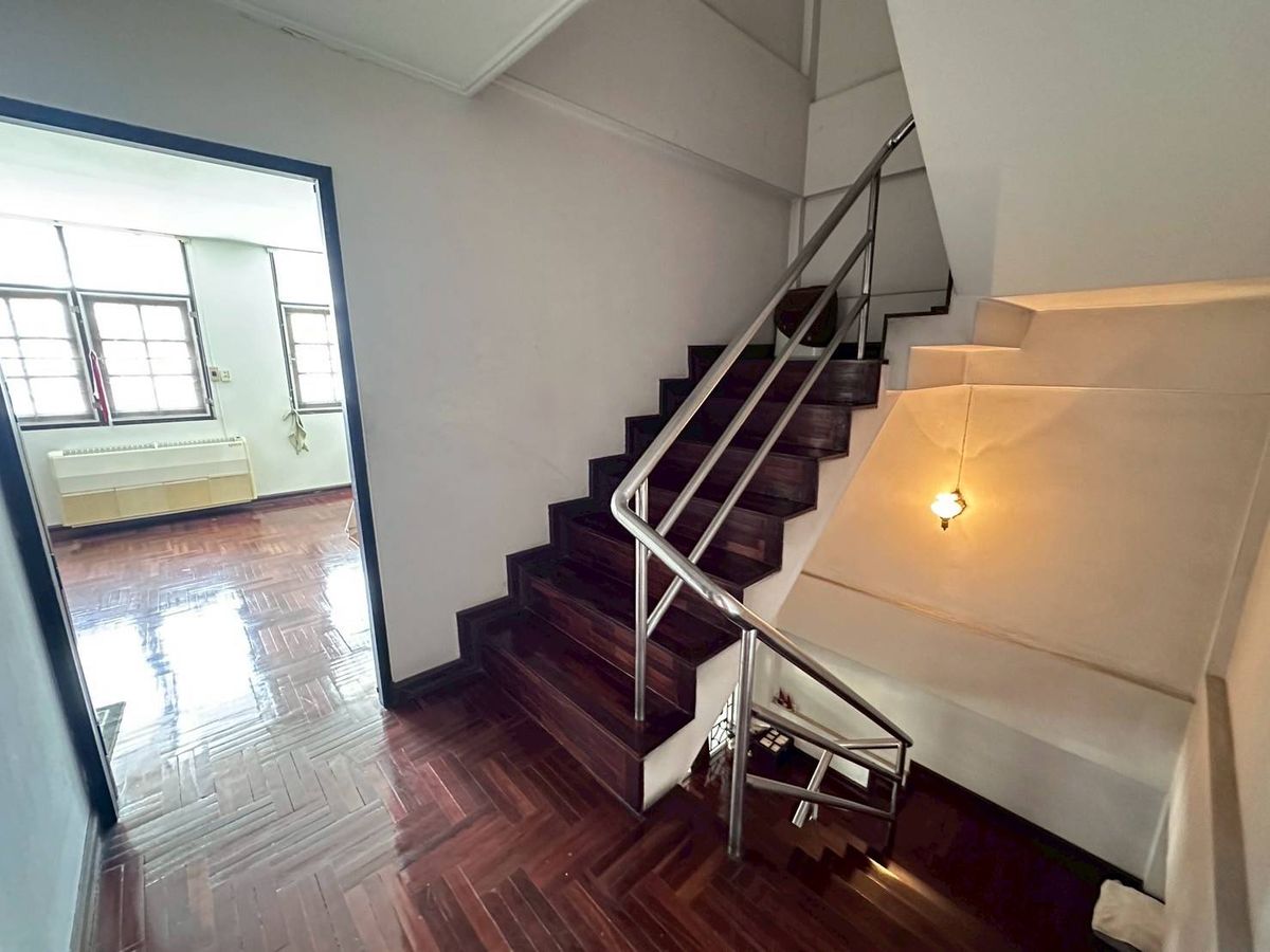 ขายทาวน์โฮมปิ่นเกล้า จรัญสนิทวงศ์ : ขายทาวน์เฮ้าส์ 3 ชั้น หมู่บ้านปิ่นเกล้าการ์เด้น อยู่ซอยสมเด็จพระปิ่นเกล้า3 ทำเลทอง สุดคุ้ม!