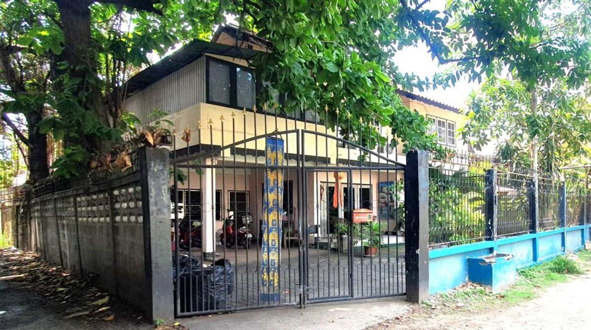 For SaleHouseChiang Mai : 2 -storey detached house for sale in the city behind Wat Lok Muli 66 sq.w., the cheapest in this area, Manonphat Soi 2, Chiang Mai