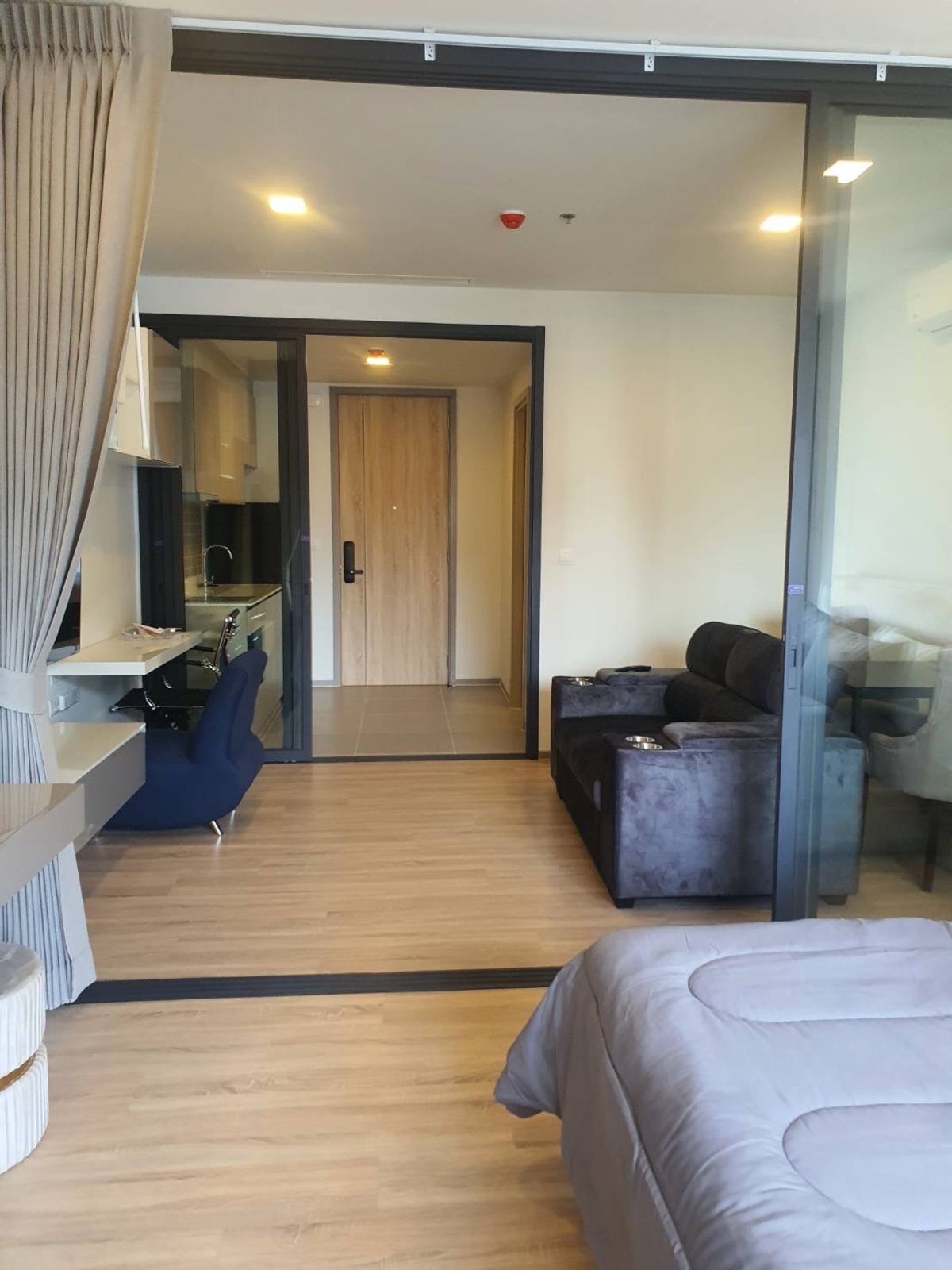 For RentCondoRatchathewi,Phayathai : Rent urgently The room is ready.