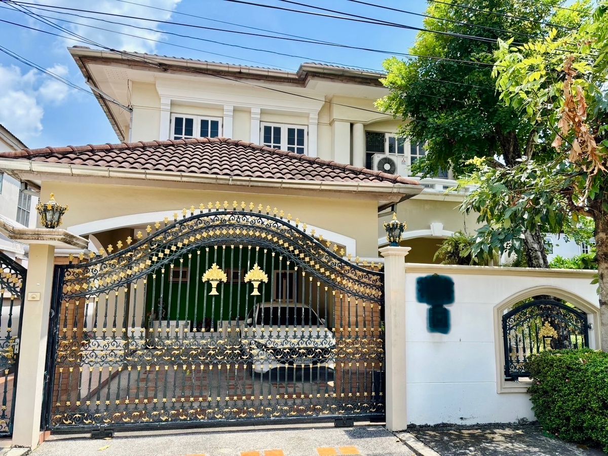 ขายบ้านนนทบุรี บางใหญ่ บางบัวทอง : ขายบ้านเดี่ยวหลังใหญ่ ทำเลทอง รัตนาธิเบศร์-ราชพฤกษ์
สภาพดี พร้อมเข้าอยู่ เหมาะสำหรับครอบครัวที่ต้องการพื้นที่กว้างขวางและความเป็นส่วนตัว
ราคาเพียง 9.9 ล้านบาท เท่านั้น!
พื้นที่เยอะ 120 ตรว พื้นที่ใช้สอย 280 ตรม
3 ห้องนอน | 3 ห้องน้ำ | 1 ห้องแม่บ้าน 