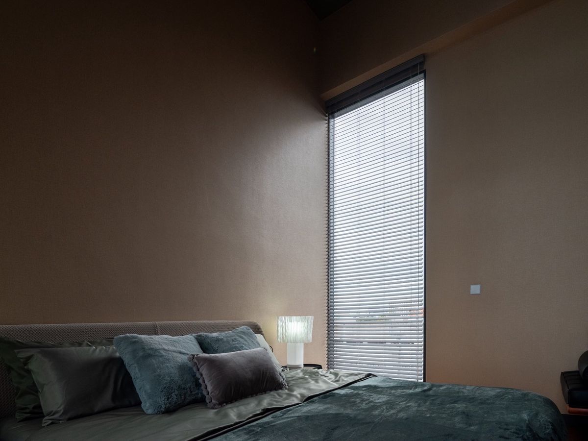 ขายบ้านวิภาวดี ดอนเมือง หลักสี่ : บ้านเดี่ยวหรู Cayla แบบ Pool Villa เจีย พูล เรสซิเดนซ์ 4 ชั้น พื้นที่ใช้สอย 734 ตร.ม. 4 ห้องนอน 5 ห้องน้ำ 4 ที่จอดรถ ตกแต่งครบพร้อมเฟอร์นิเจอร์และเครื่องใช้ไฟฟ้า พร้อมสระว่ายน้ำและลิฟต์ส่วนตัว ใกล้ รร.นานาชาติ Harrow และสนามบินดอนเมือง