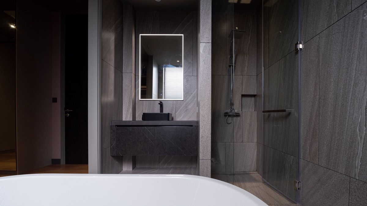 ขายบ้านวิภาวดี ดอนเมือง หลักสี่ : บ้านเดี่ยวหรู Cayla แบบ Pool Villa เจีย พูล เรสซิเดนซ์ 4 ชั้น พื้นที่ใช้สอย 734 ตร.ม. 4 ห้องนอน 5 ห้องน้ำ 4 ที่จอดรถ ตกแต่งครบพร้อมเฟอร์นิเจอร์และเครื่องใช้ไฟฟ้า พร้อมสระว่ายน้ำและลิฟต์ส่วนตัว ใกล้ รร.นานาชาติ Harrow และสนามบินดอนเมือง