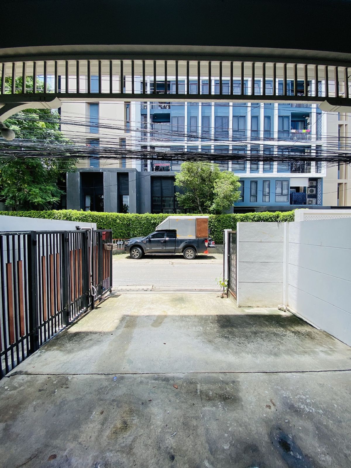 For SaleTownhomeBangna, Bearing, Lasalle : Sell ​​3.5 Townhome for sale, La Sal 24, Sukhumvit 105 | Near BTS 2 - Lifestyle - International School | Ready to be in potential location