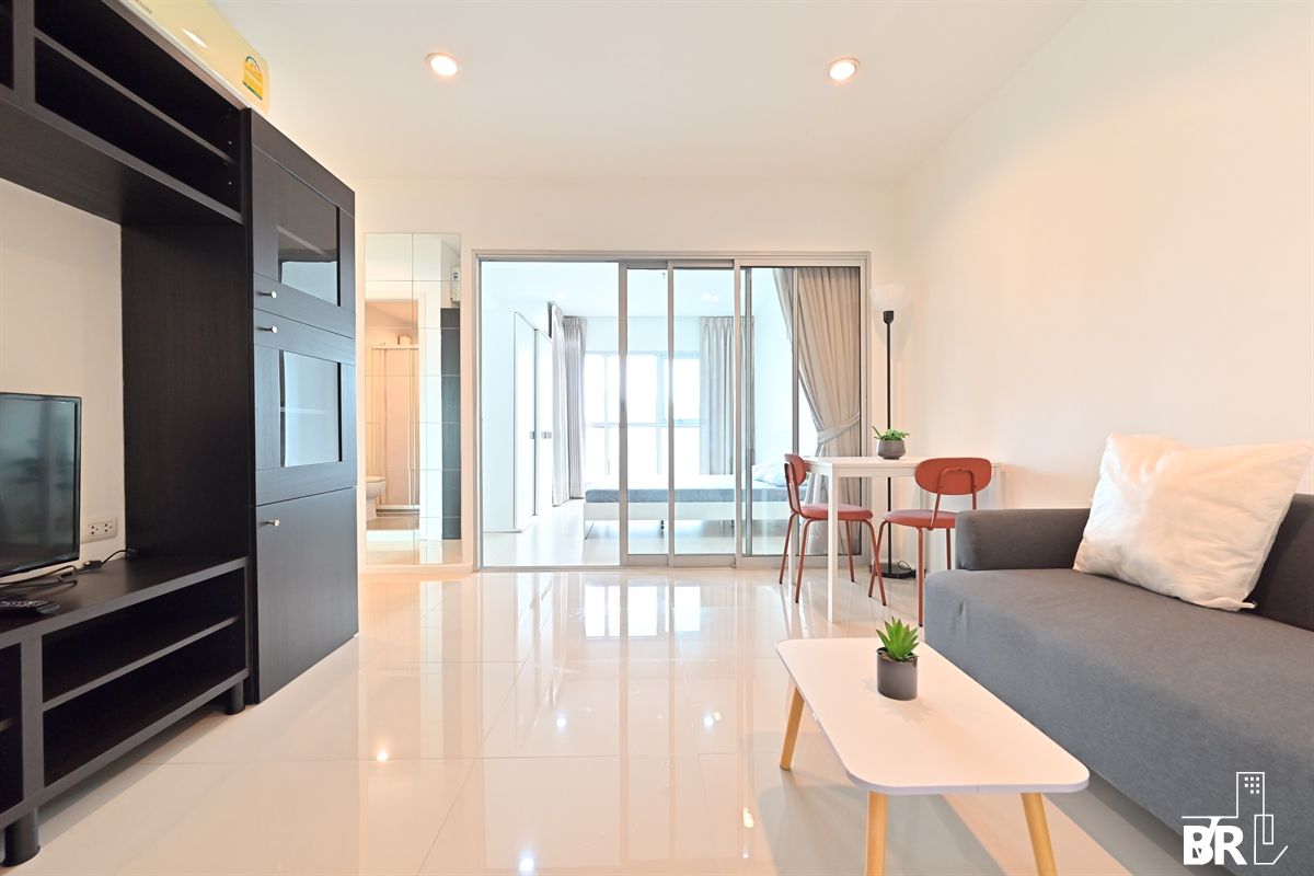 ให้เช่าคอนโดพระราม 9 เพชรบุรีตัดใหม่ RCA : Aspire rama 9 for rent near MRT Rama9 By Pond