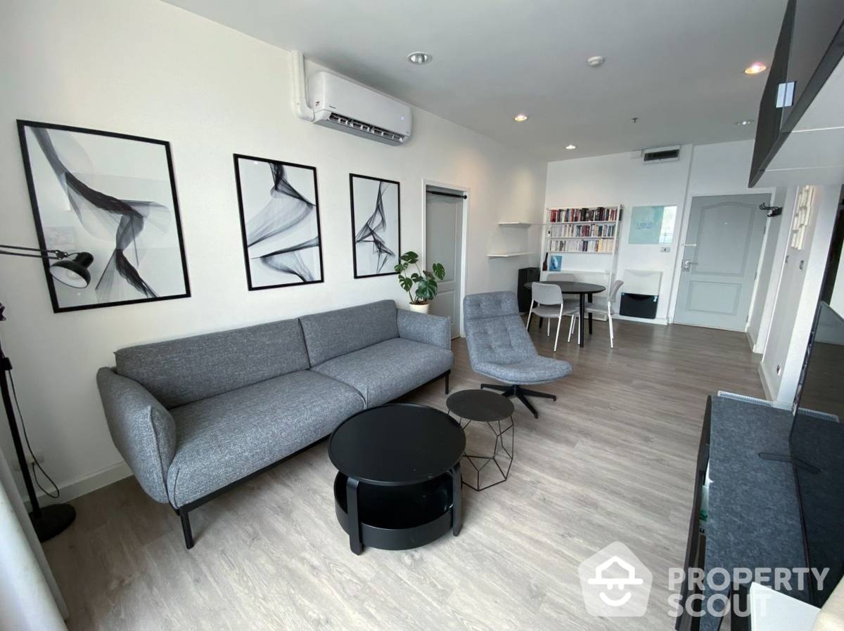 For SaleCondoWongwianyai, Charoennakor : 2-BR Condo at The Light House Sathorn–Chareonnakorn near BTS Krung Thon Buri