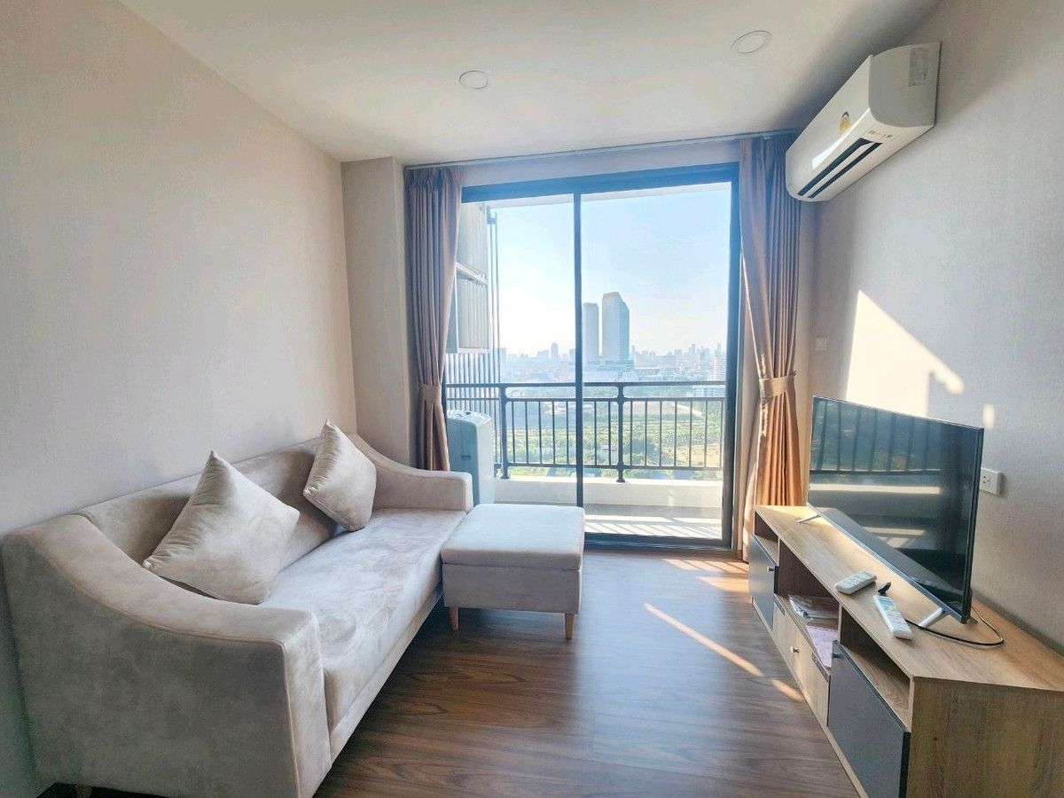 ให้เช่าคอนโดรัชดา ห้วยขวาง : 🔴12,000฿🔴 𝗔𝗿𝘁𝗶𝘀𝗮𝗻 𝗥𝗮𝘁𝗰𝗵𝗮𝗱𝗮┃อาร์ติซาน รัชดา ✅ ใกล้ MRT ศูนย์วัฒนธรรม ยินดีบริการ🙏สนใจทัก 𝙇𝙄𝙉𝙀 มานะคะ (ตอบไวมาก):​📱 รหัสทรัพย์​ 6812-0402📱: ไอดีไลน์:@bbcondo88