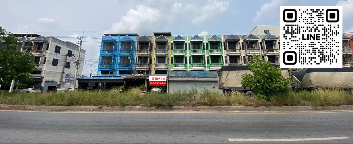 ขายอาคารพาณิชย์ฉะเชิงเทรา : ขายตึก3ชั้นครึ่ง  ใกล้สี่แยกบางน้ำเปรี้ยว ติดถนนสาย3001 