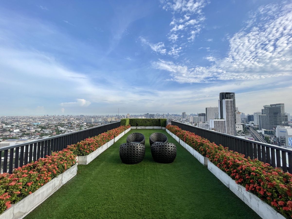 For SaleCondoKasetsart, Ratchayothin : Sell/rent Centric Condo, Ratchayothin, Floor 17, beautiful room, complete with BTS Ratchayothin, only 150 meters.