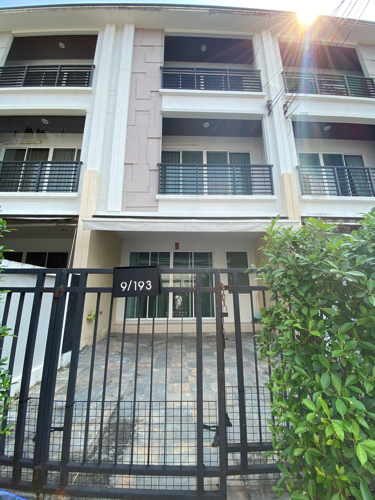 ขายทาวน์โฮมพัฒนาการ ศรีนครินทร์ : ขายบ้านกลางเมืองs-sense ศรีนครินทร์46/1