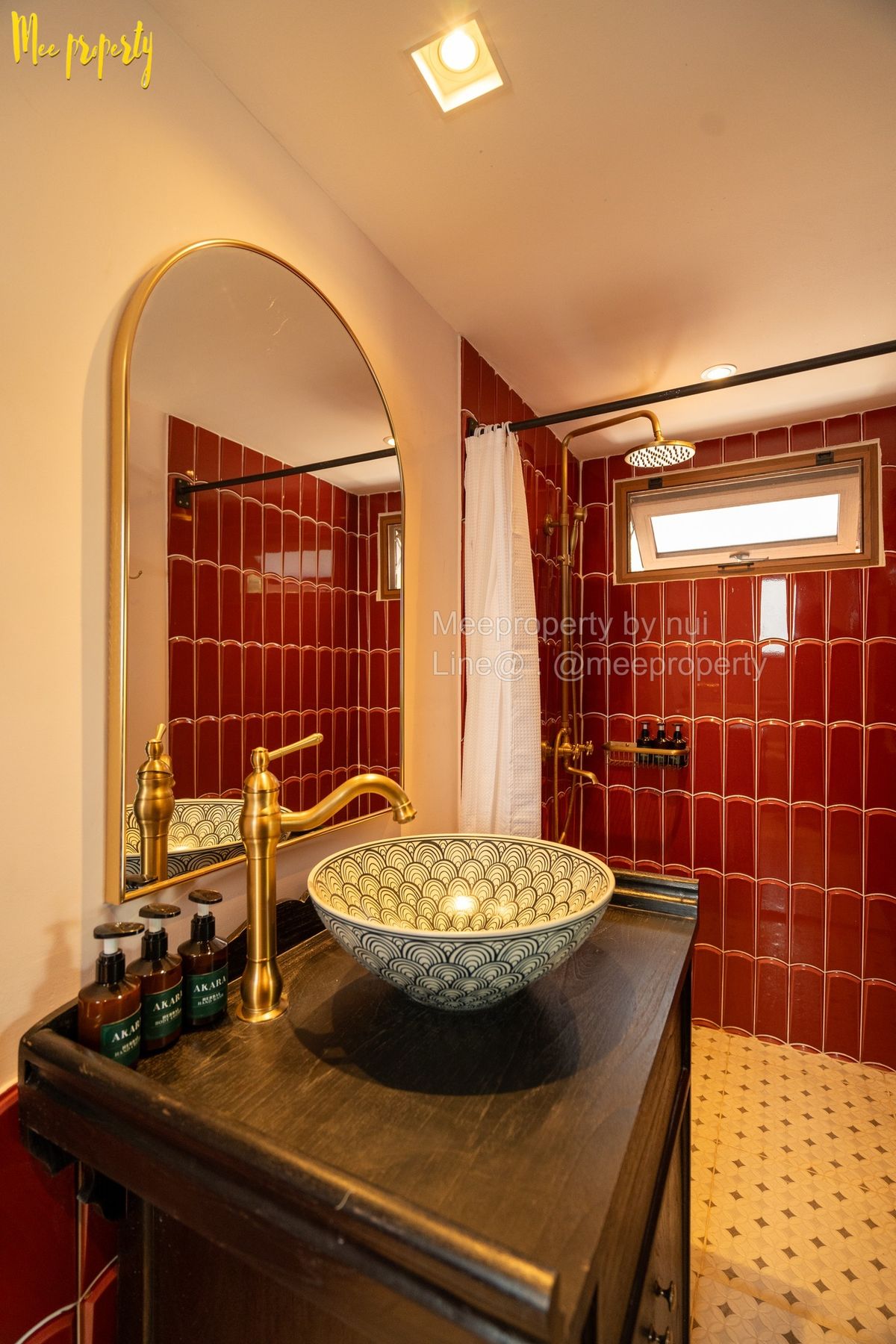 ขายกิจการโรงแรม & กิจการอพาร์ตเมนต์สุโขทัย : ขาย บ้านอัคระ สุโขทัย ตั้งอยู่ในทำเลอันมีเสน่ห์ ท่ามกลางบรรยากาศธรรมชาติและวิวที่สวยงามของเจดีย์โบราณอายุ 800 ปี ของวัดพระศรีรัตนมหาธาตุราชวรวิหาร (วัดพระปรางค์) อำเภอศรีสัชนาลัย จังหวัดสุโขทัย ME-201