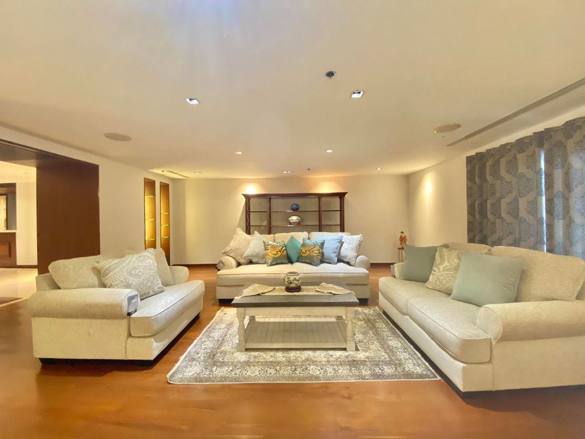 For RentCondoNana, North Nana,Sukhumvit13, Soi Nana : Kallista Mansion - Fully Furnished 3 Bedroom, Ready to Move in, Centrald Located