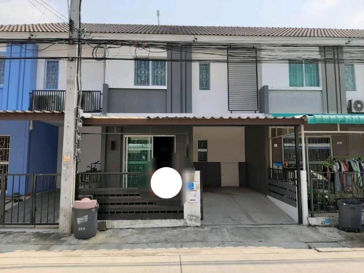 ทาวน์โฮมลาดกระบัง สุวรรณภูมิ : ลาดกระบัง54 พฤกษา86/1
ให้เช่า 13500บาท 
มีห้องนอน3 พร้อมเฟอร์
มีแอร์ 3 ตัว 
ห้องนำ้ 2
มีที่จอดรถ 1คัน ในบ้าน
พร้อมอยู่ 1 ตุลาคม 2023
ใกล้สุวรรณภูมิ 
ใกล้ ม ลาดกระบัง 
ใกล้ตลาดศรีวารีน้อย 
ใกล้วัดสุวรรณภูมิ
ติดต่อ 0909847984 อ้อยคะ 
คอม 80% ไปเลยคะ