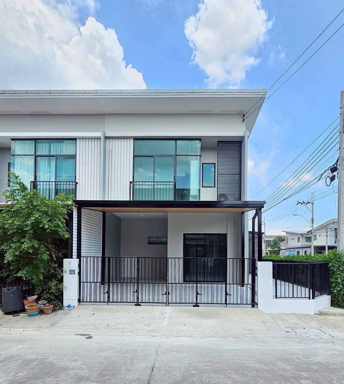 ขายทาวน์โฮมบางแค เพชรเกษม : ขายบ้านทาวน์โฮม 2 ชั้น หลังมุม ซอย 5 หมู่บ้านพฤกษาวิลล์ 85 เลียบคลองทวีวัฒนา รีโนเวทแล้ว แขวงบางแคเหนือ เขตบางแค กรุงเทพมหานคร