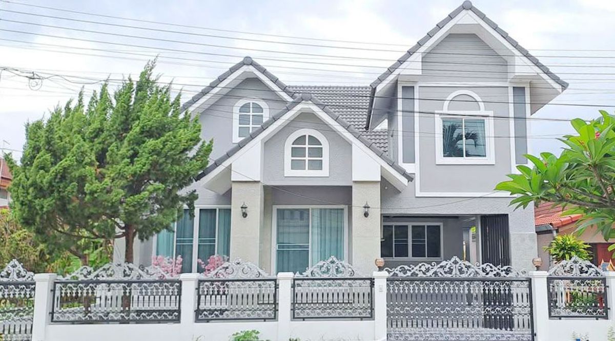 For RentHouseChiang Mai : House in the project Rent 30,000 baht per month. Near Luck Plaza, only 5 minutes. No.5H555