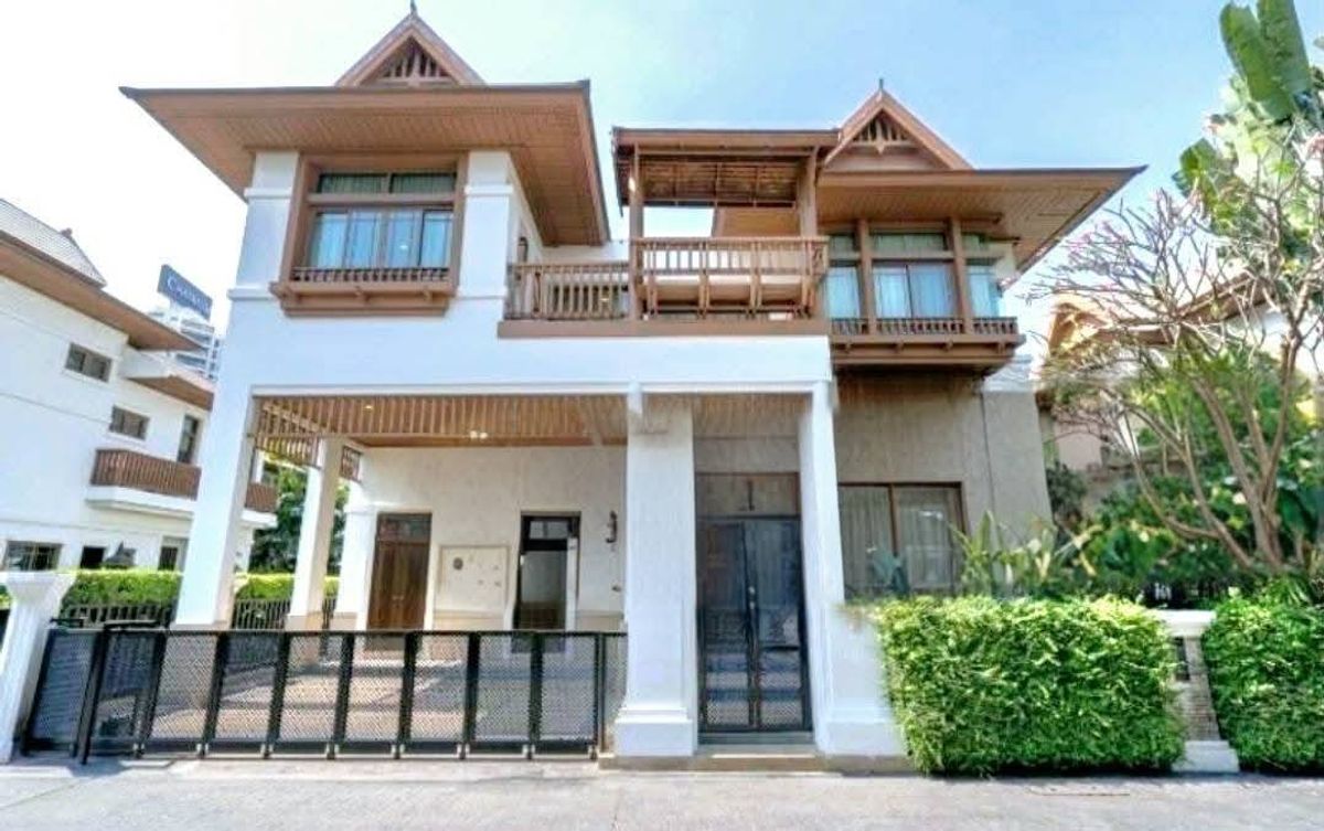 ให้เช่าบ้านสาทร นราธิวาส : 🔥🔥🔥 2-storey detached house for rent 200,000/month 🔥🔥🔥 Narathiwat-Sathorn