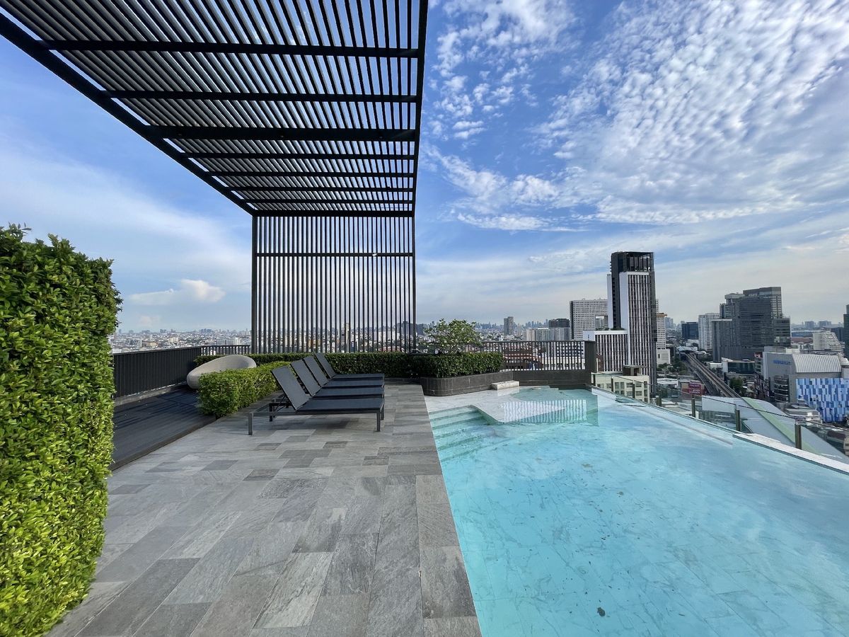 For SaleCondoKasetsart, Ratchayothin : Sell/rent Centric Condo, Ratchayothin, Floor 17, beautiful room, complete with BTS Ratchayothin, only 150 meters.